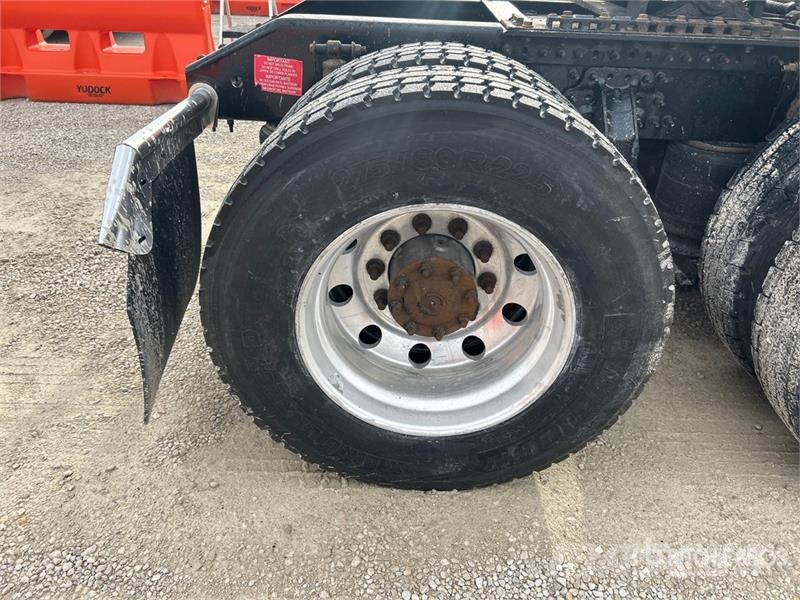Volvo VNL Sadulveokid
