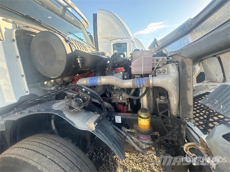 Volvo VNL Vlačilci