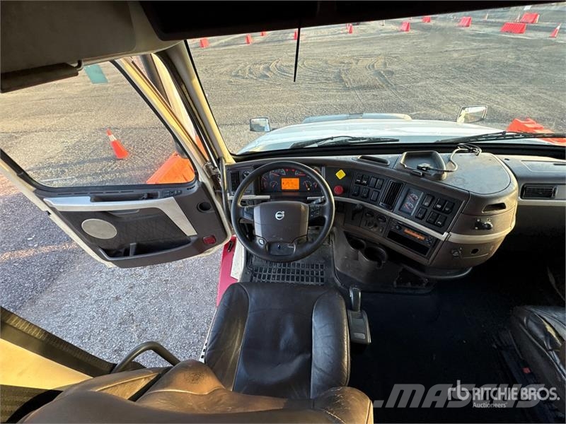 Volvo VNL Cabezas tractoras