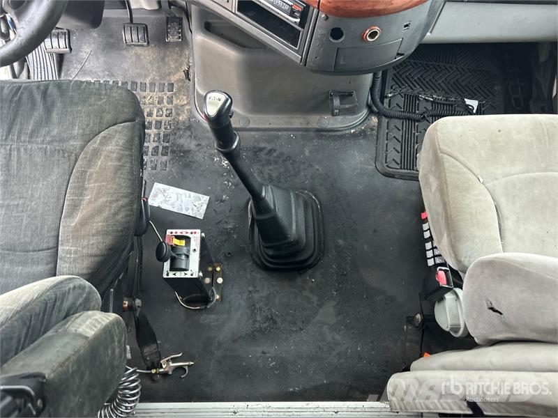 Volvo VNL Trekkers