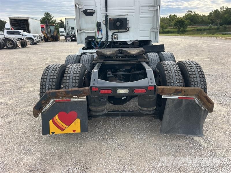 Volvo VNL Motrici e Trattori Stradali