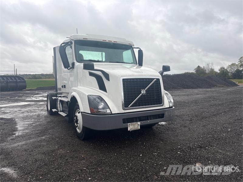 Volvo VNL Vlačilci