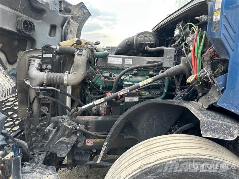 Volvo VNL Sattelzugmaschinen
