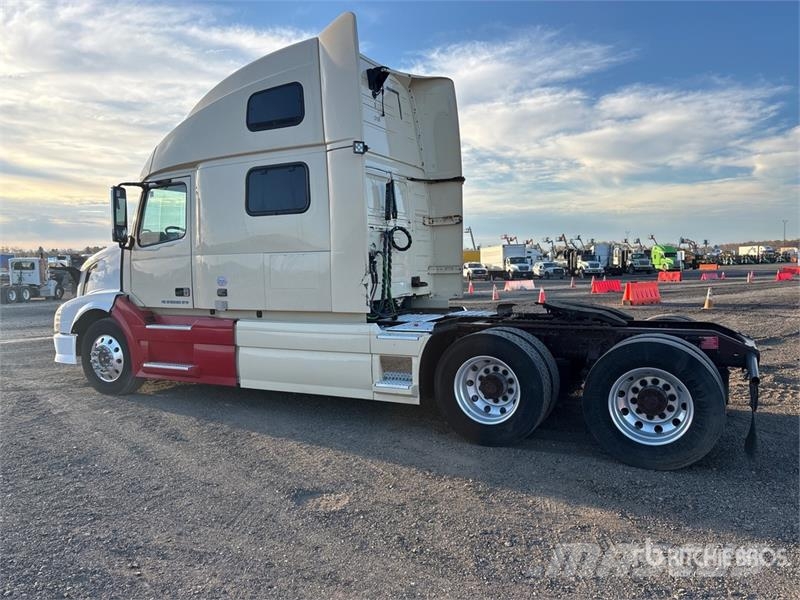 Volvo VNL Cabezas tractoras