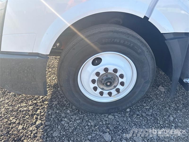 Volvo VNL Vlačilci