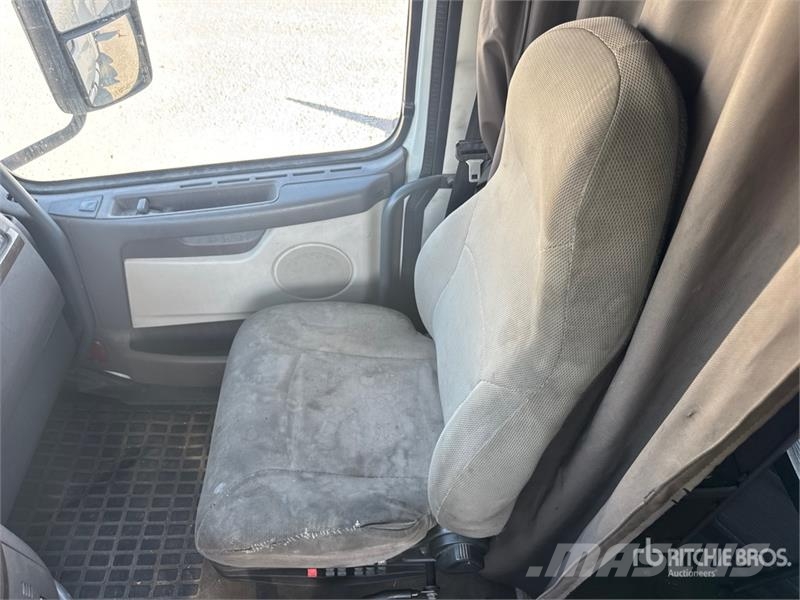 Volvo VNL Tegljači