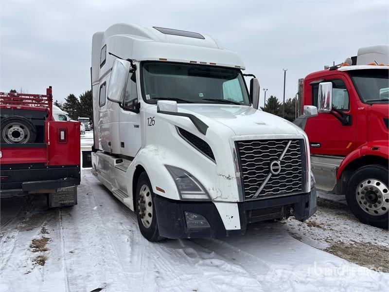 Volvo VNL Trekkers