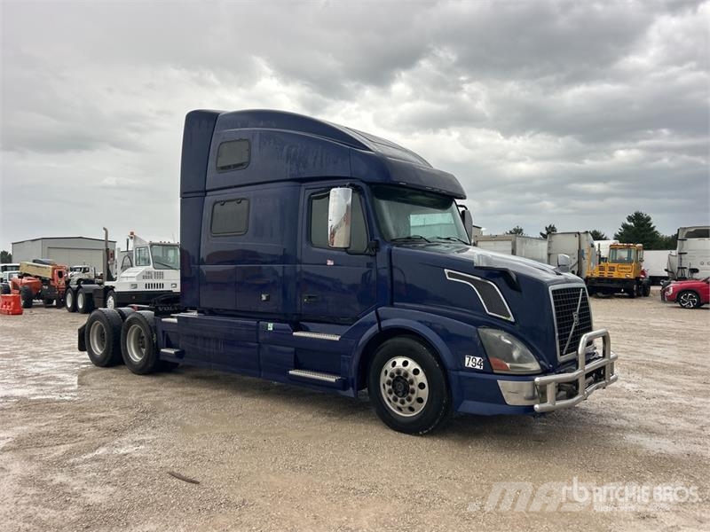 Volvo VNL 曳引機組件