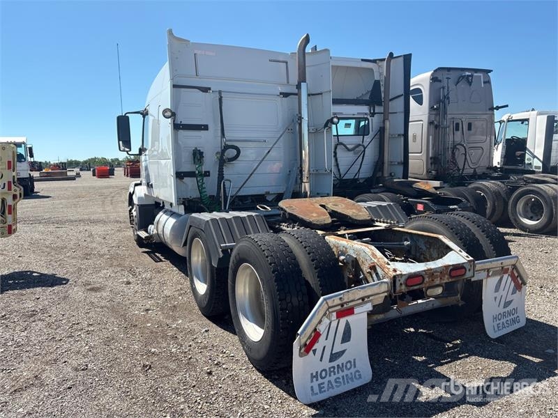 Volvo VNL Trekkers