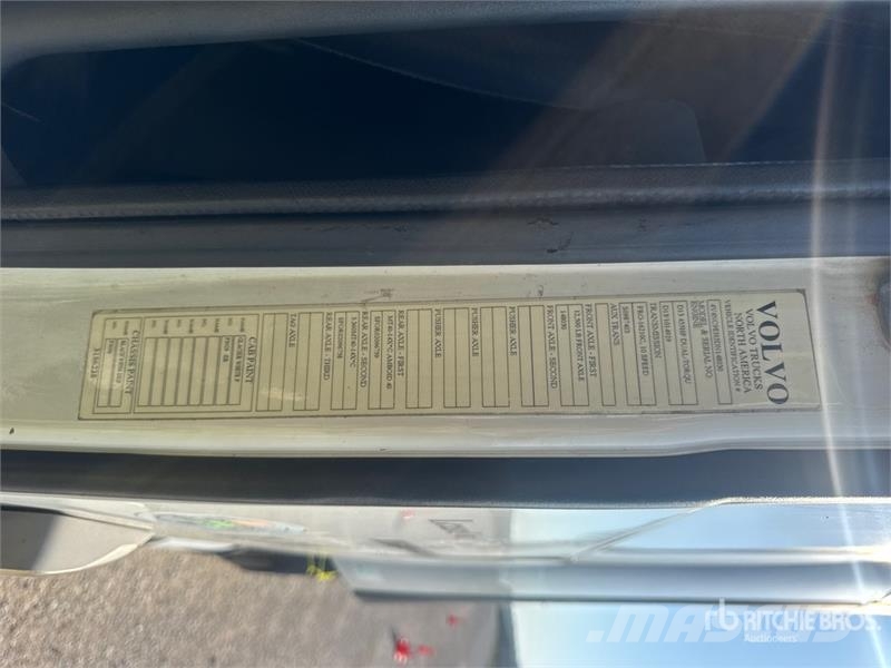Volvo VNL Tegljači