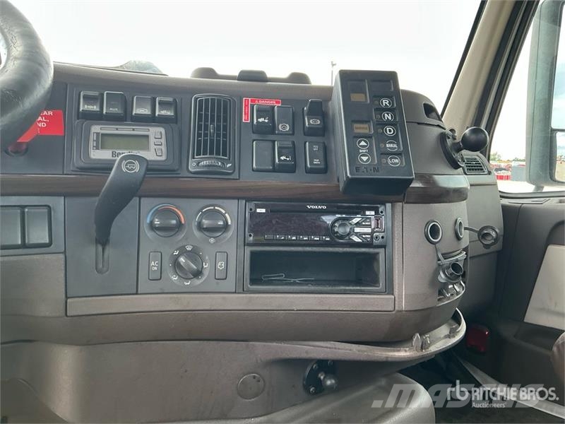Volvo VNL Dragbilar