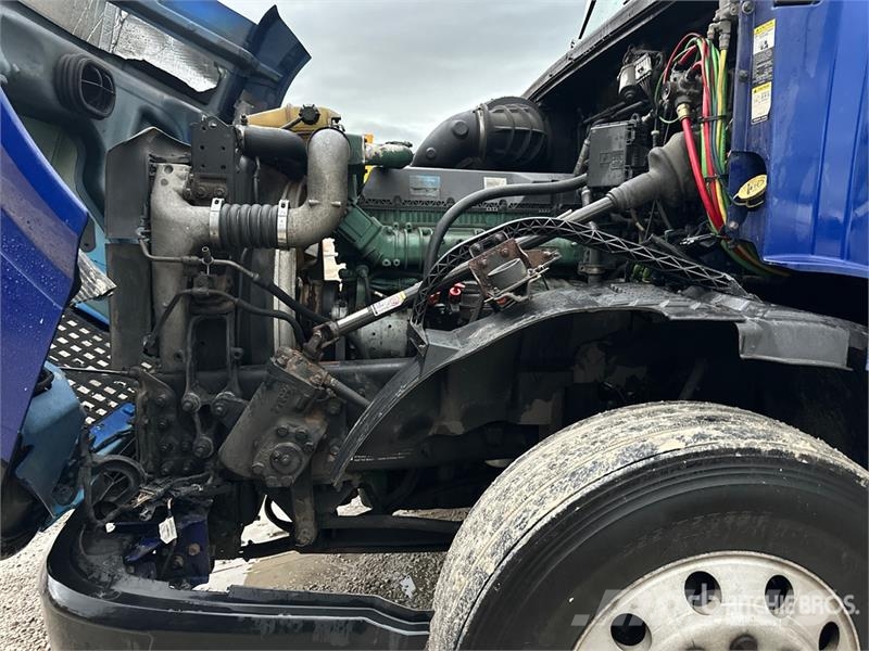 Volvo VNL Naudoti vilkikai
