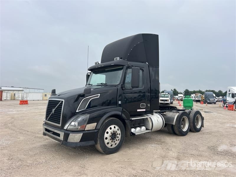 Volvo VNL300 Vilcēji