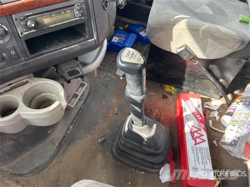 Volvo VNL300 6x4 Mud Mixing Truck Citi