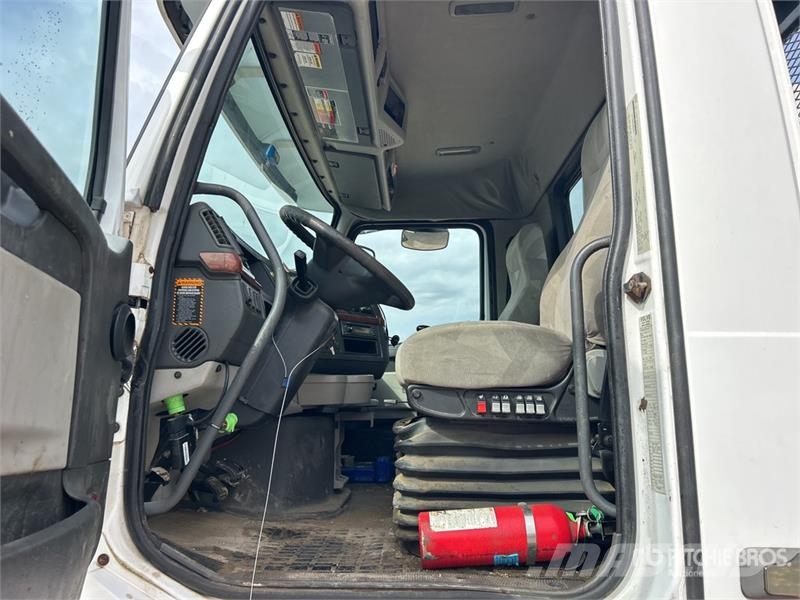 Volvo VNL300 6x4 Mud Mixing Truck Citi