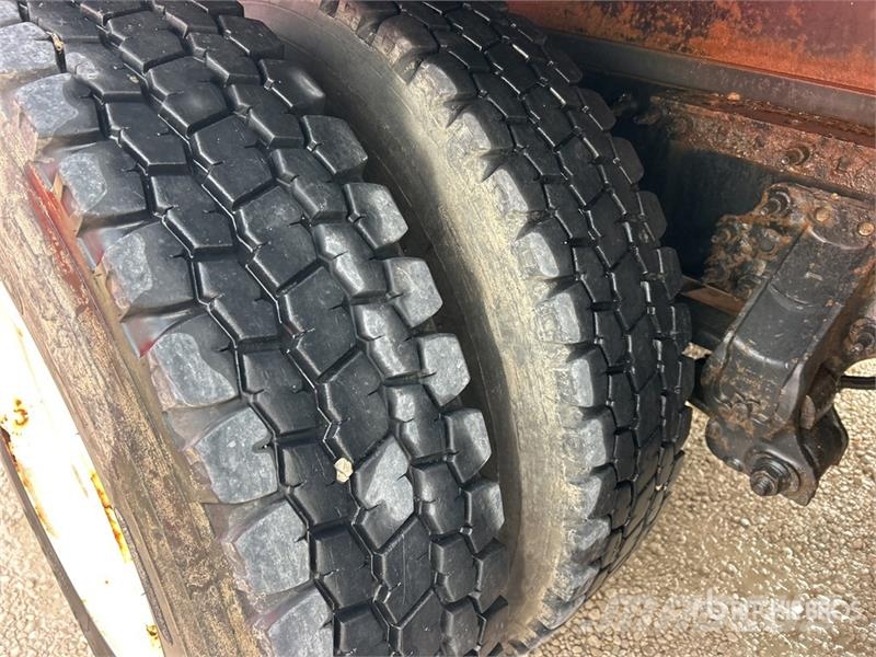 Volvo VNL300 6x4 Mud Mixing Truck Citi