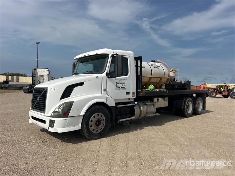 Volvo VNL300 6x4 Mud Mixing Truck Citi