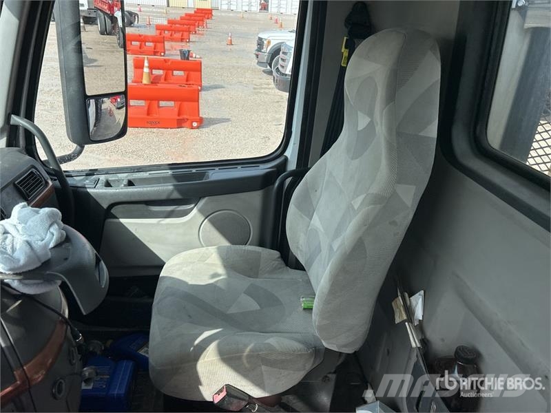 Volvo VNL300 6x4 Mud Mixing Truck Citi