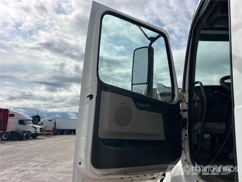 Volvo VNL300 6x4 Mud Mixing Truck Citi