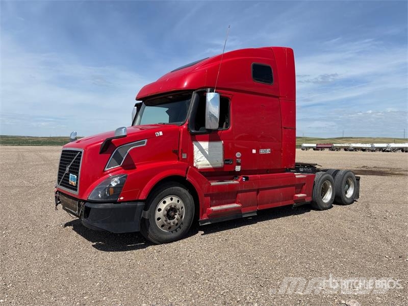 Volvo VNL64T670 Cabezas tractoras