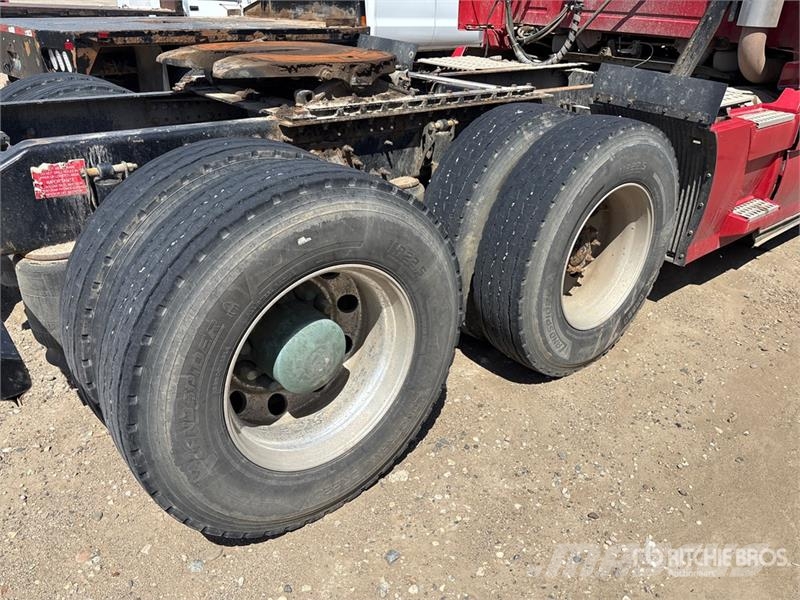 Volvo VNL64T670 Trekkers