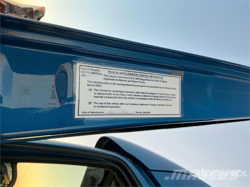 Volvo VNL670 Trekkers