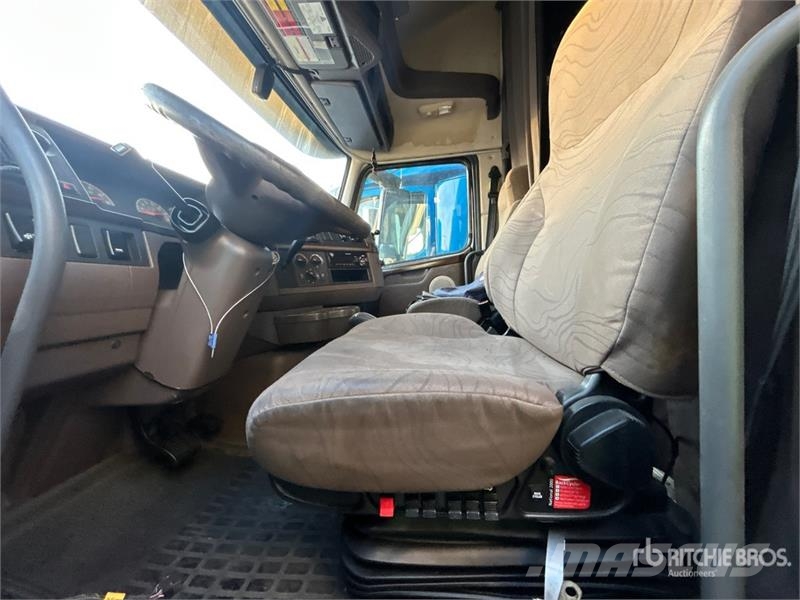 Volvo VNL670 Vilcēji
