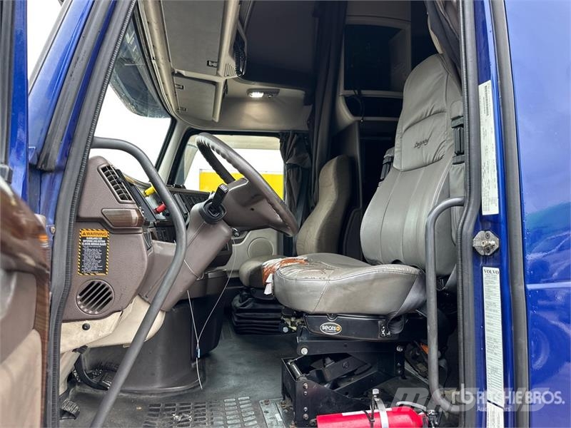 Volvo VNL670 曳引機組件