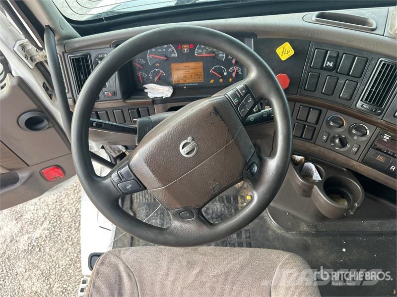 Volvo VNL670 Sattelzugmaschinen