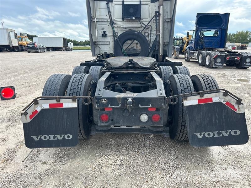 Volvo VNL670 Prime Movers