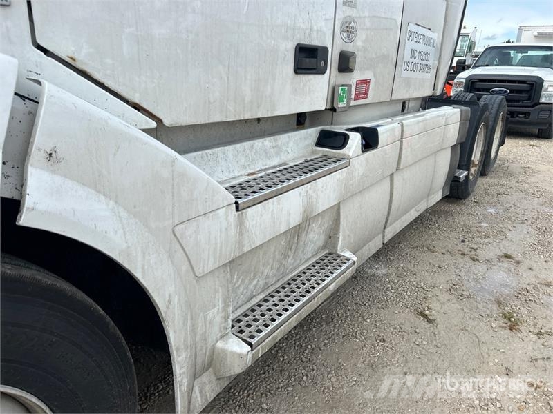 Volvo VNL670 Prime Movers
