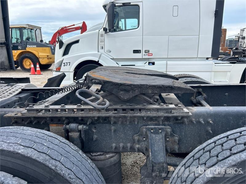 Volvo VNL670 Prime Movers