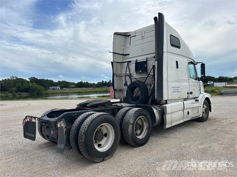Volvo VNL670 Prime Movers