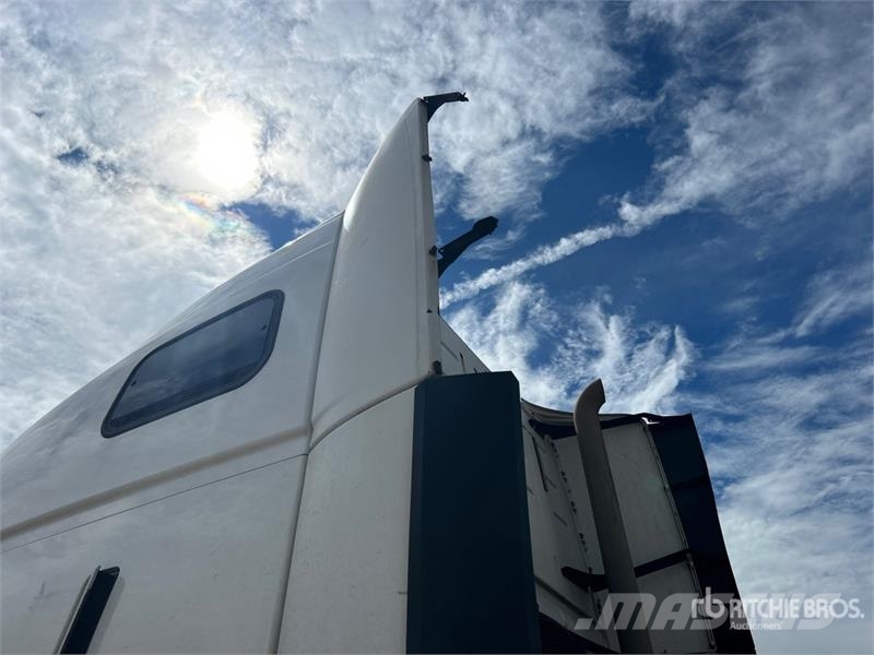 Volvo VNL670 Prime Movers