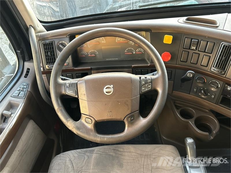 Volvo VNL670 Vilcēji