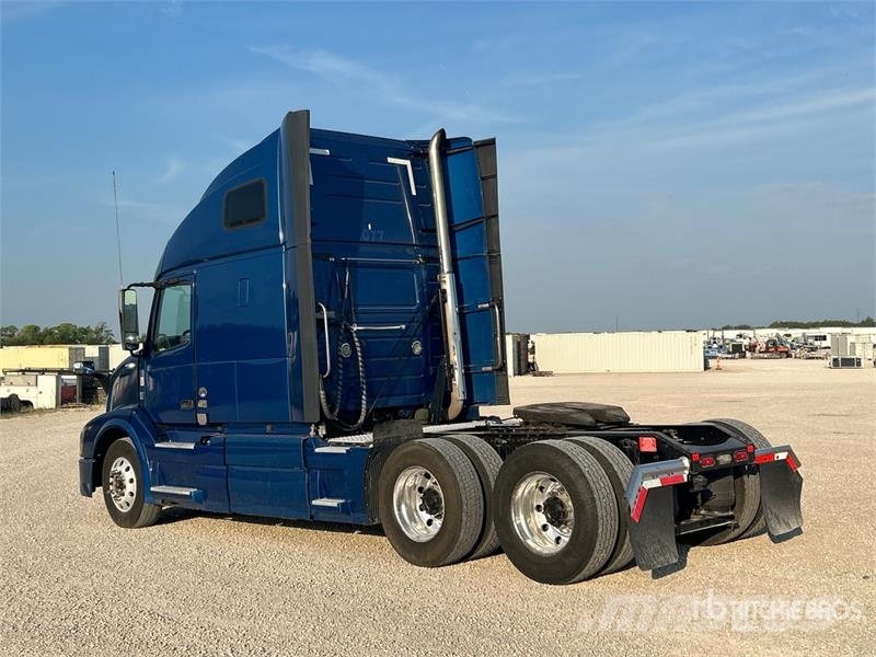 Volvo VNL670 Dragbilar