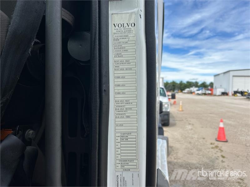 Volvo VNL670 Prime Movers