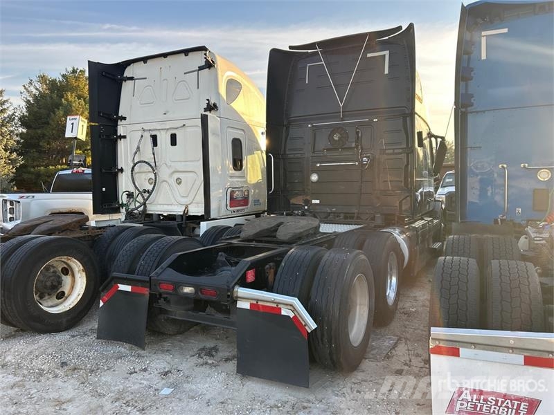 Volvo VNL670 Vilcēji