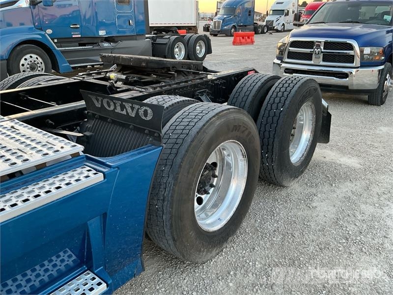 Volvo VNL670 Trekkers