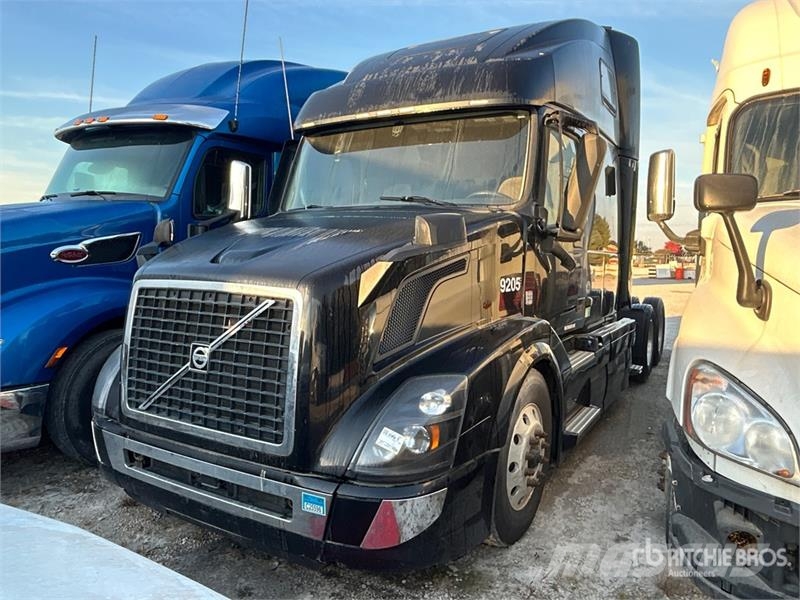 Volvo VNL670 Vilcēji