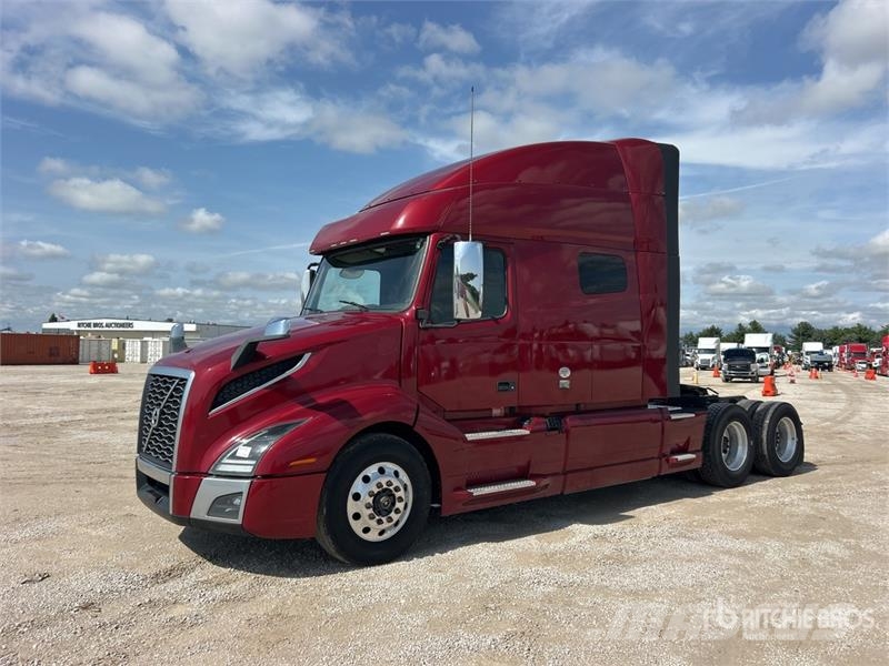 Volvo VNL740 Prime Movers