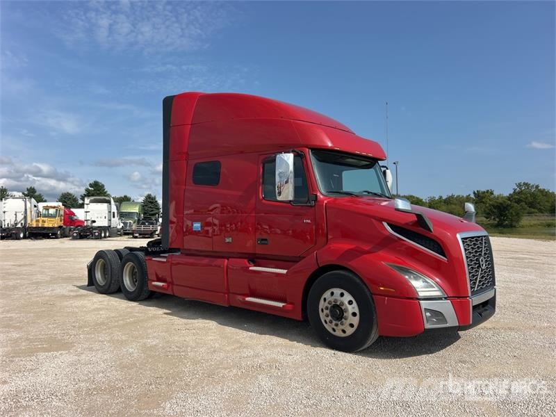 Volvo VNL740 Prime Movers