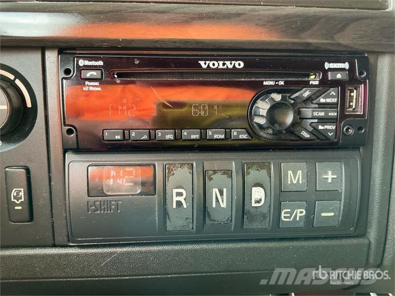 Volvo VNL740 Nyergesvontatók