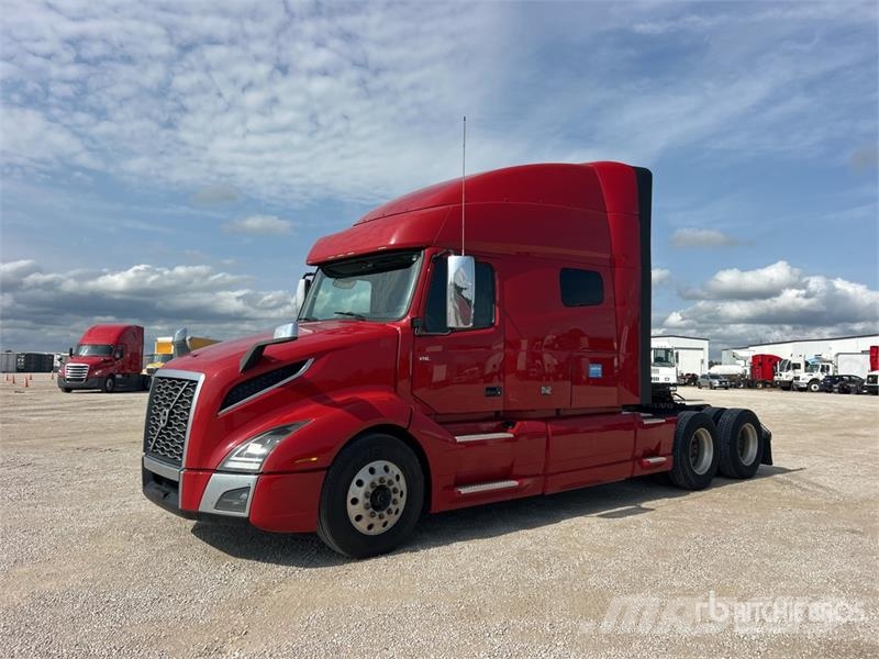 Volvo VNL740 Prime Movers