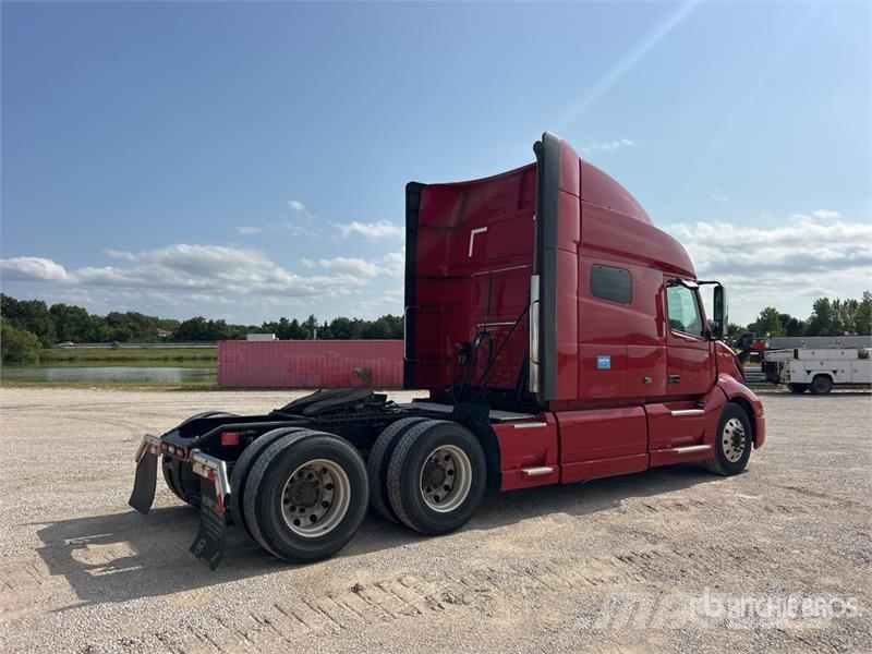 Volvo VNL740 Prime Movers