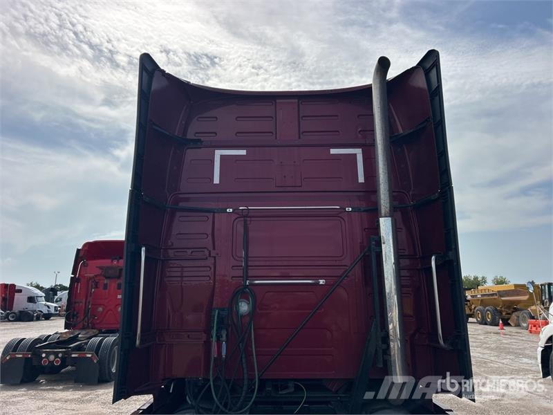 Volvo VNL740 Prime Movers