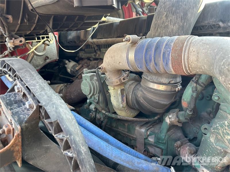 Volvo VNL760 Vetopöytäautot