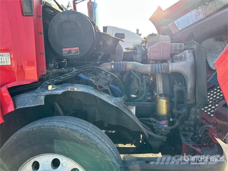 Volvo VNL760 Vetopöytäautot