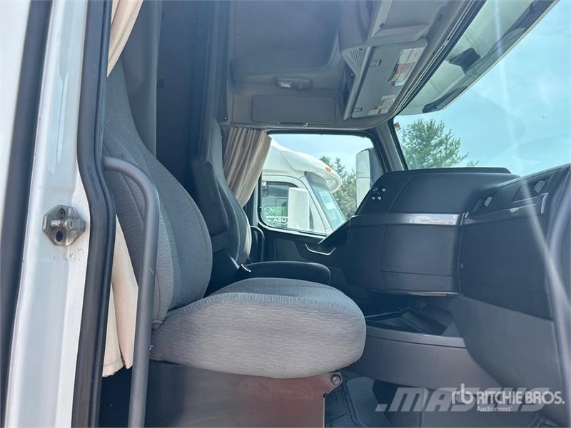 Volvo VNL760 Prime Movers