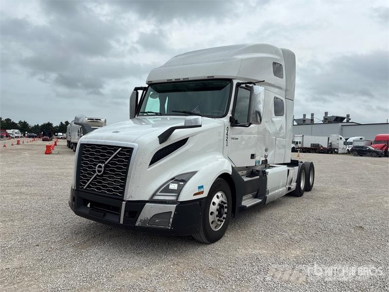 Volvo VNL760 Tractor Units